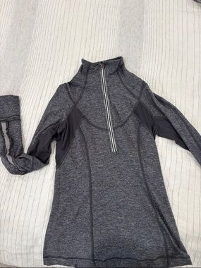 lululemon athletica Women's Long Sleeve Half-Zip Top - Dark Gray